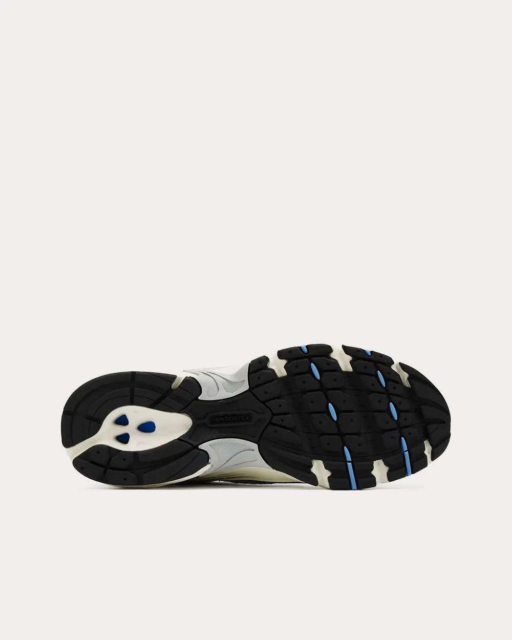 530 White / Blue Low Top Sneakers