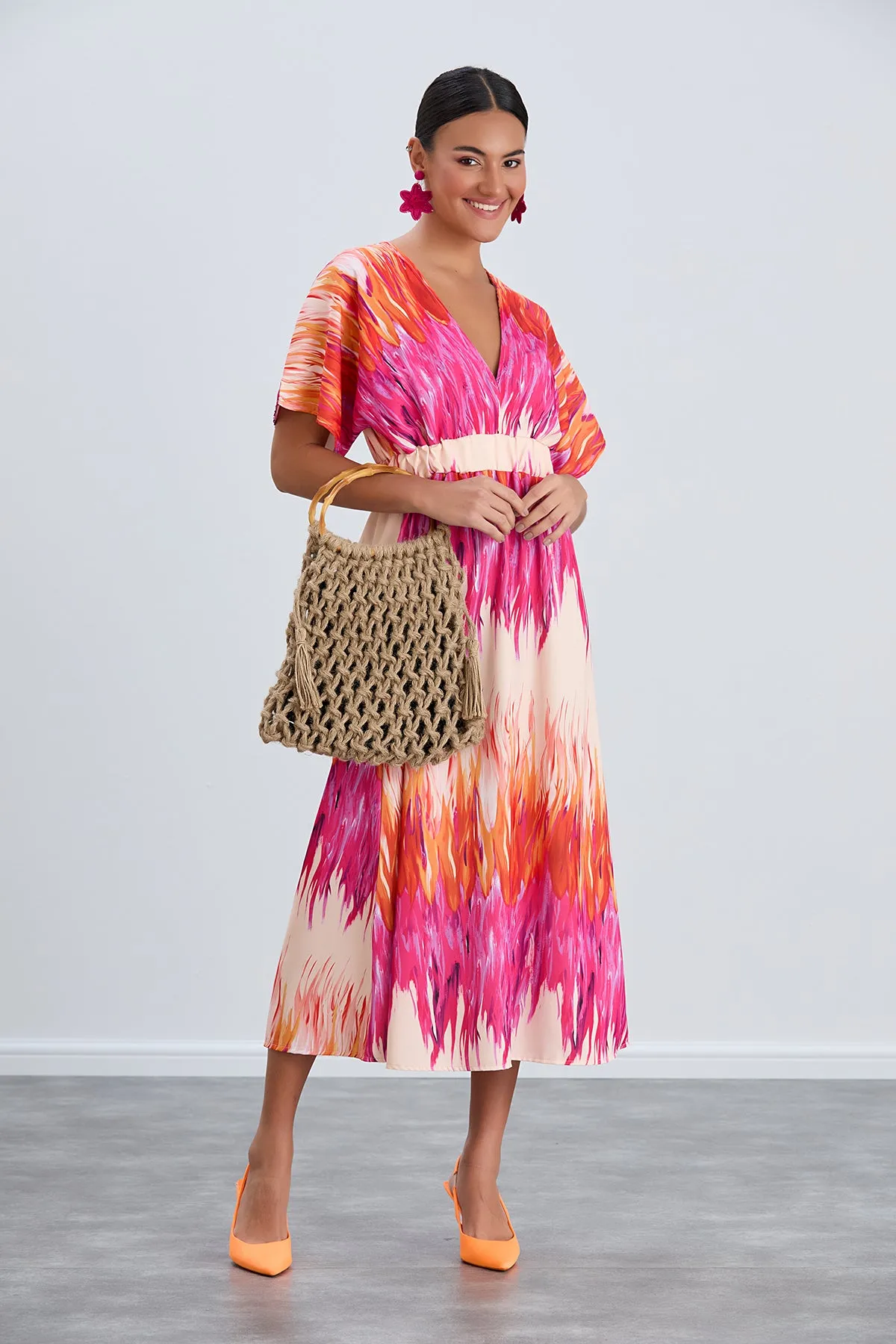 Elasticated Midi Dress in Abstract Pink print