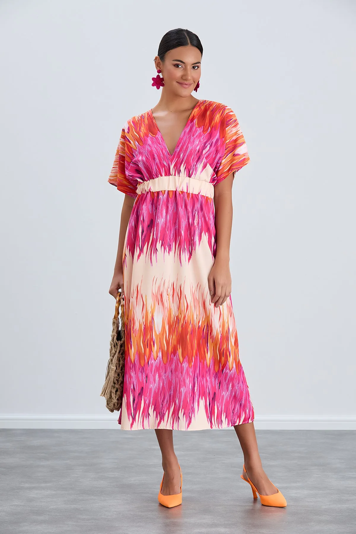 Elasticated Midi Dress in Abstract Pink print
