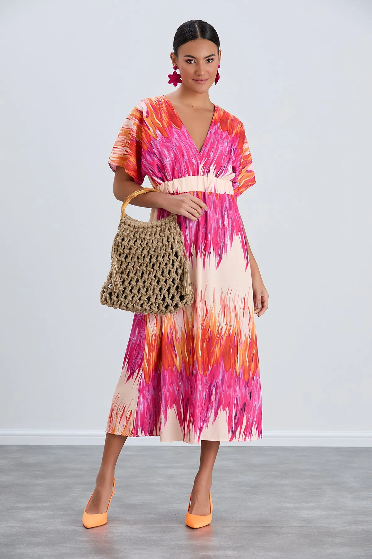 Elasticated Midi Dress in Abstract Pink print