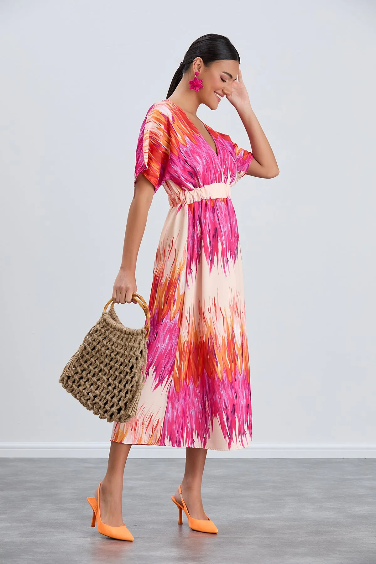 Elasticated Midi Dress in Abstract Pink print