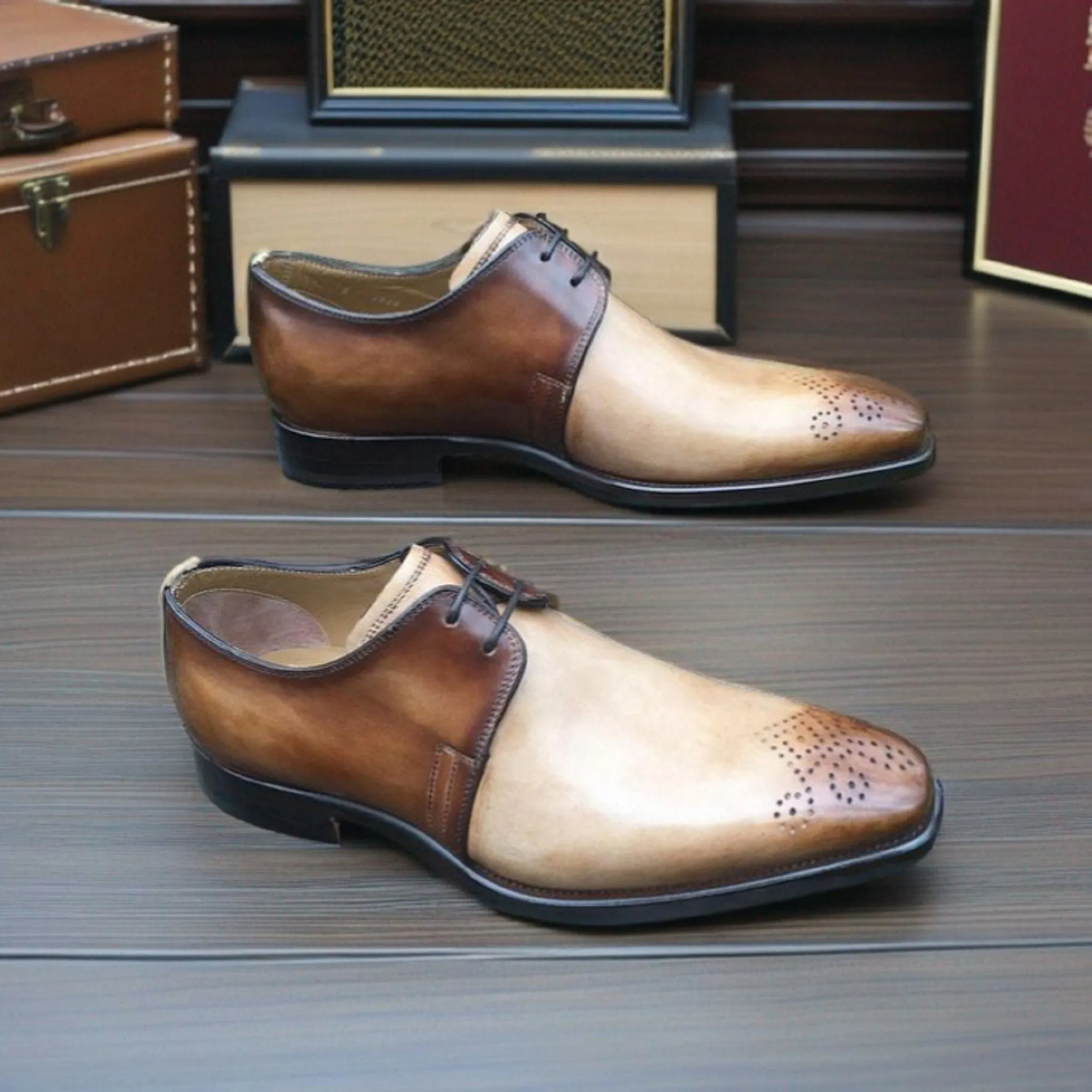 Handmade Men Two Tone Leather Hand Stitch Lace Up Brogues Narrow Tow Formal Men's Shoes