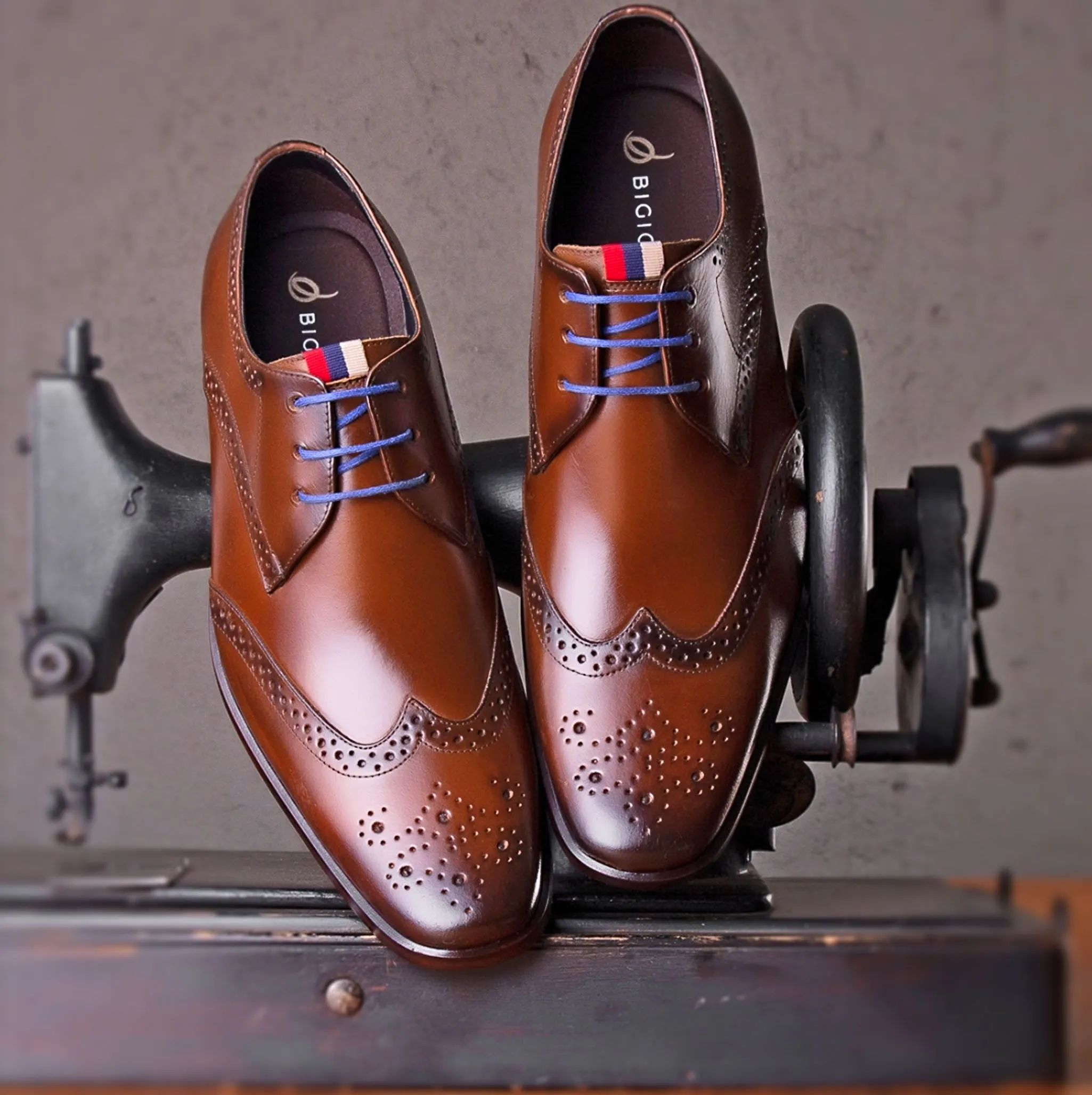 Oxfords Shoes Brogue Leather Dress Lace Up Wingtip Toe