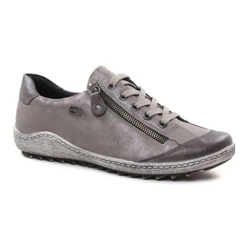 R1402 Lace-Up Sneaker