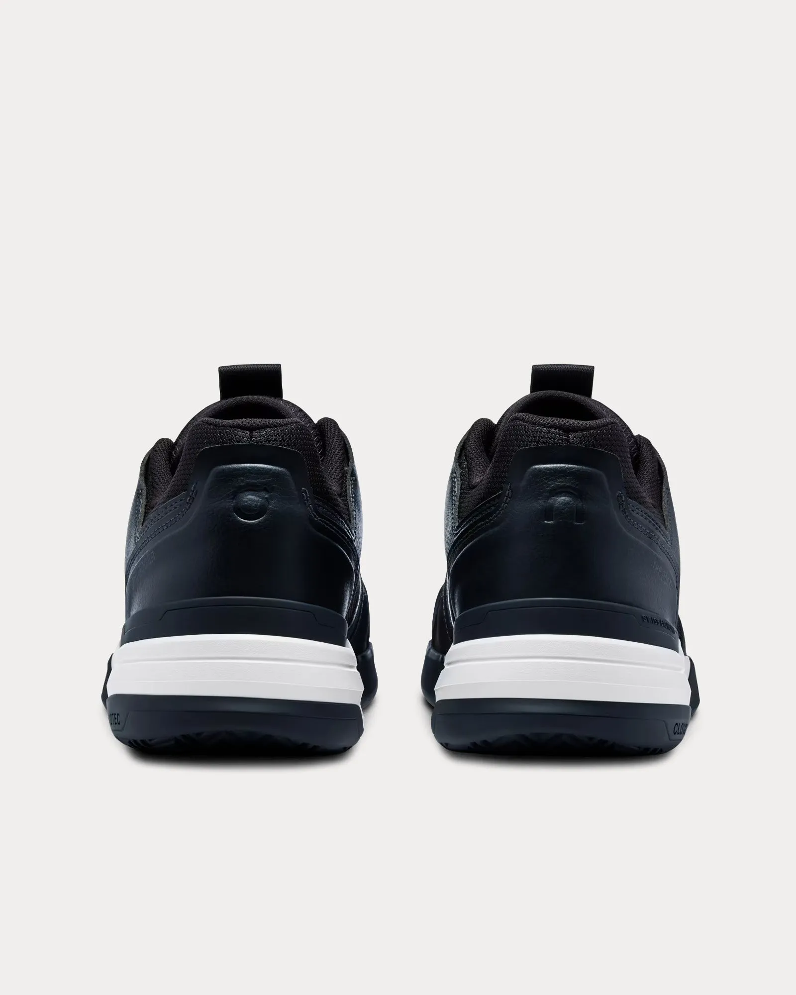 The Roger Clubhouse Pro Black / White Low Top Sneakers
