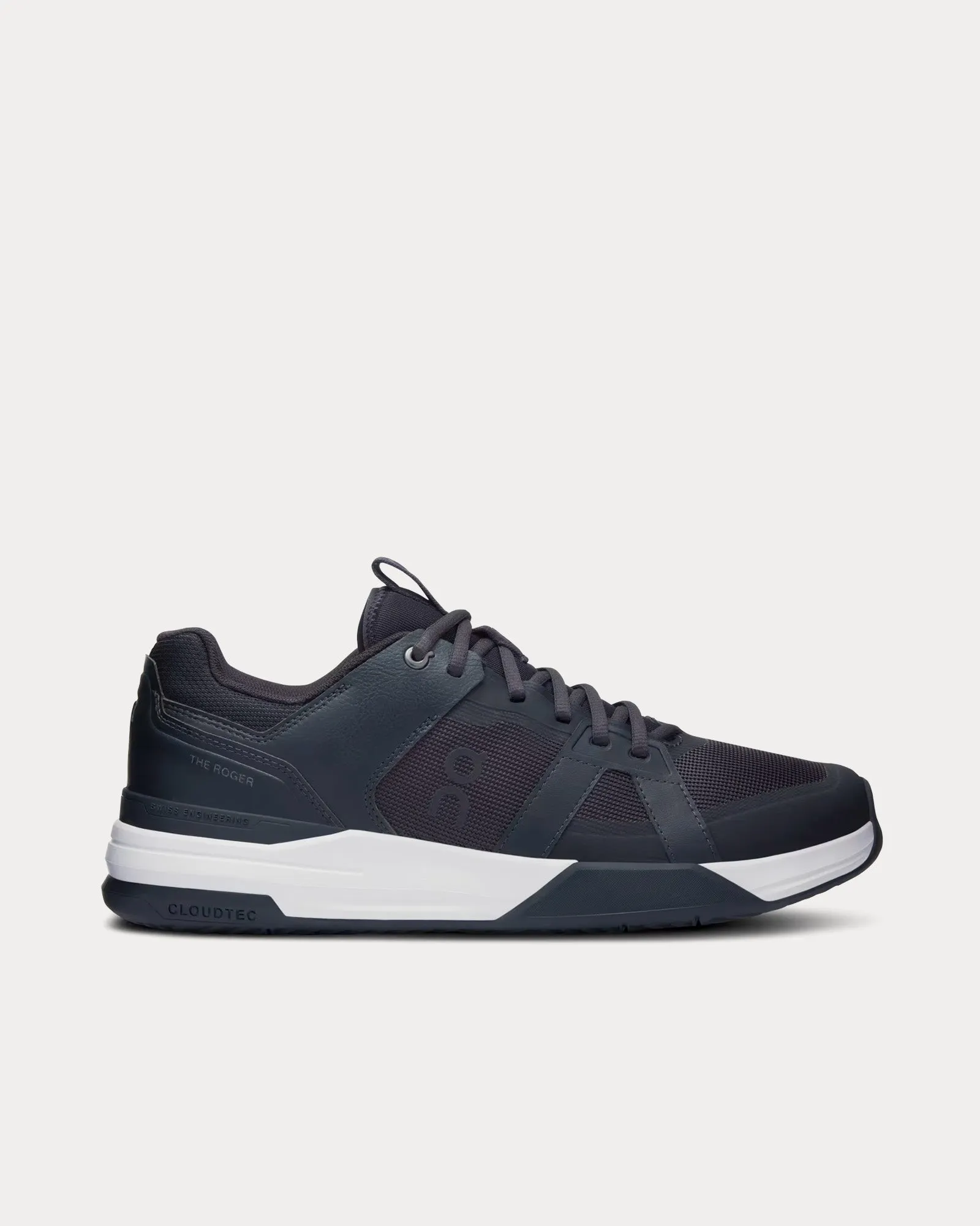 The Roger Clubhouse Pro Black / White Low Top Sneakers